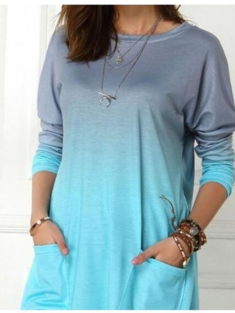 TRÏBE Long Sleeve Blue Ombre Sweatshirt Size Small NWT